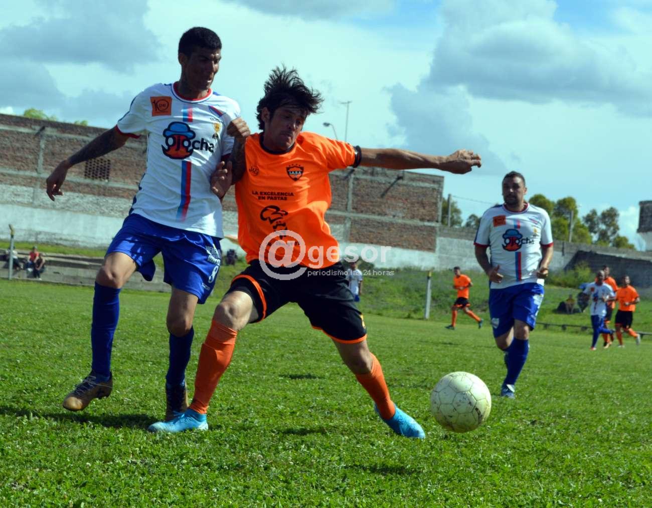 Terminó 4 a 1 sufriendo más de la cuenta. En el segundo tiempo y casi en e l cuarto final encontró una holgada victoria. Sandú Chico quedó con 10 futbolistas.